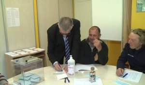 Présidentielle: Jean Lassalle a voté dans les Pyrénées-Atlantiques