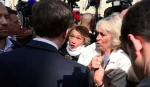 «Un peu de modestie» : Emmanuel Macron interpellé par une électrice à Saint-Denis