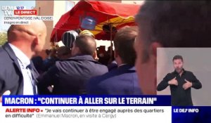 Emmanuel Macron victime de jets de projectiles lors de sa visite à Cergy-Pontoise - Le Président a été mis à l'abri par la sécurité - VIDEO
