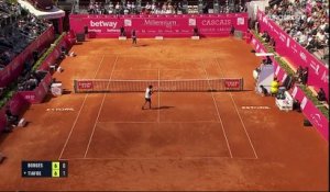 Un 6-0 pour finir : Tiafoe passe en force face à Borges au 2e tour