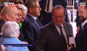 Cérémonie d'investiture: Nicolas Sarkozy et François Hollande arrivent à l'Élysée