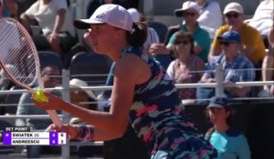 Rome - Swiatek rejoint Sabalenka dans le dernier carré