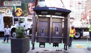 New York enlève sa toute dernière cabine téléphonique
