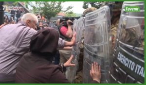 Kosovo: violents heurts entre soldats de la Kfor et manifestants à Zvecan