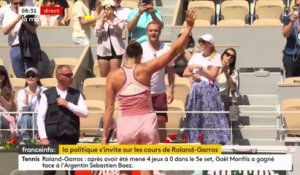 Roland-Garros: Le message de Novak Djokovic sur les tensions actuelles au Kosovo n'était "pas approprié" et "il ne faut pas que ça recommence", déclare la ministre des Sports Amélie Oudéa-Castéra - VIDEO