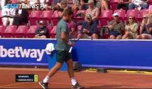 Bastad - Stan Wawrinka tombe d'entrée