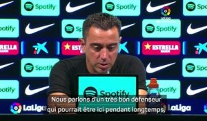 3e j. - Xavi heureux de la première de Kounde : "Un très bon défenseur"