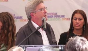 Jean-Luc Mélenchon fait le show à la grande braderie de Lille