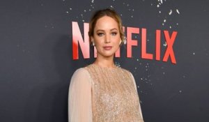 Jennifer Lawrence déclare que le fait d'avoir couché avec Harvey Weinstein est la chose la plus étrange qu'elle ait lue à son sujet