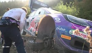 Grèce - Neuville en tête, la poisse pour Loeb