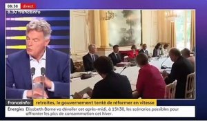 Réforme des retraites: Emmanuel Macron "se balade avec un jerrican dans la main et avec un briquet dans l'autre main", estime le chef du Parti communiste Fabien Roussel