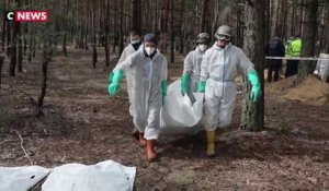 Guerre en Ukraine : une nouvelle fosse commune avec plus de 400 corps découverte à Izioum