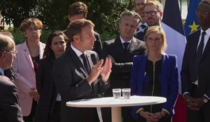 Emmanuel Macron: "Nous devons baisser notre consommation énergétique de 40% d'ici 2050"