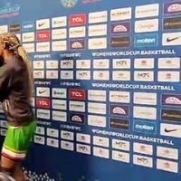 Folle de rage, une basketteuse malienne veut frapper une joueuse serbe