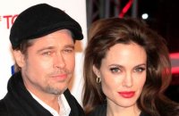 Angelina Jolie accuse Brad Pitt d’avoir violenté deux de leurs enfants lors d’une dispute !