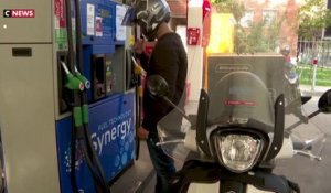 Pénurie de carburant : les coursiers parisiens en difficulté