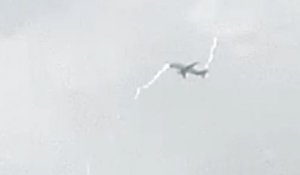 Un Airbus Béluga, géant des airs, foudroyé en plein vol