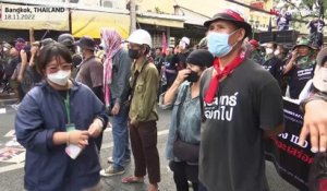 Manifestations à Bangkok, les Thaïlandais profitent de l'APEC pour critiquer leur gouvernement