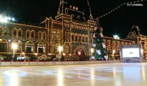 Moscou à Noël : ouverture de la grande patinoire de la place Rouge