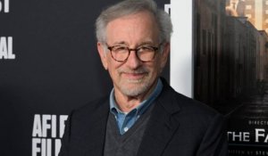 Steven Spielberg regrette les "requins décimés" après le succès des Dents de la Mer