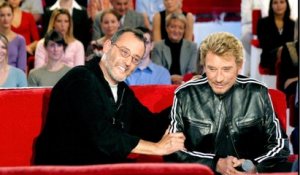 GALA VIDEO - “On faisait de la gym ensemble”… Jean Reno, ému, évoque son amitié avec Johnny Hallyday