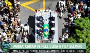 Brésil: Regardez la procession du cercueil de la légende du foot Pelé sur le toit d’un camion de pompiers dans les rues de Santos bondées - VIDEO