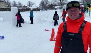 Charlem Lepeintre aime jouer dans la neige et transmettre sa passion de l'art