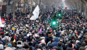 EN DIRECT | Suivez la manifestation contre la réforme des retraites à Paris