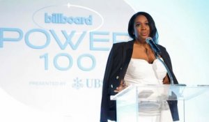 Harbourview Founder/CEO Sherrese Clarke Soares Accepts Trailblazer Award  | Billboard Power 100 Party 2023