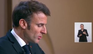 Emmanuel Macron: "La France n'a plus de pré carré en Afrique, elle a des devoirs et des intérêts"