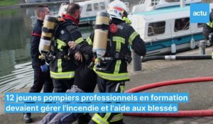 Sablé-sur-Sarthe : les pompiers en exercice sur le bateau le Sablésien