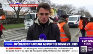 Au port de Gennevilliers (Hauts-de-Seine), une opération de tractage et de ralentissement contre la réforme des retraites