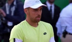 ATP - Monte-Carlo 2023 - Benjamin Bonzi a abandonné, blessé au poignet : "Je suis inquiet, j'attends les images"