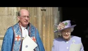 Le prêtre de la reine Elizabeth II annonce sa retraite après avoir tenu sa promesse de «la voir sort