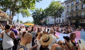 Gaypride 2023 : La marche des fiertés à Paris avec des dizaines de milliers de personnes qui ont défilé sans chars et sans musique