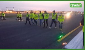 Charleroi: chasse aux débris sur la piste de l'aéroport