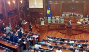 No Comment : encore une bagarre au parlement du Kosovo