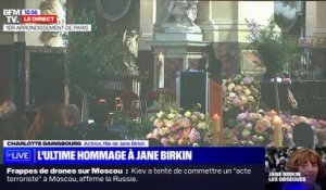 Obsèques de Jane Birkin - Regardez l'hommage très émouvant de sa fille Charlotte Gainsbourg : "Je me retrouve orpheline. C'est ma maman, notre maman"