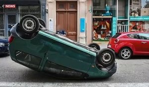 Sa voiture est retournée lors des émeutes à Lyon: La propriétaire reçoit une contravention pour "stationnement gênant" - Elle témoigne - Regardez