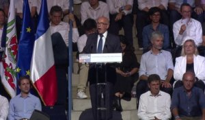 "La seule méthode de gouvernement qui puisse sortir la France de la profonde crise politique et démocratique qu'elle connaît, c'est le référendum", estime Éric Ciotti