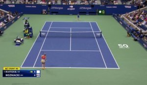 Kvitova prise dans le tourbillon Wozniacki : Les temps forts de leur 2e tour