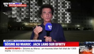 "Maroc au cœur": Jack Lang fait inscrire ces mots sur la façade l'Institut du monde arabe, en hommage aux victimes du séisme