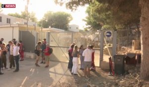 Lampedusa : le transfert des migrants vers d'autres centres d'accueil a débuté en Italie