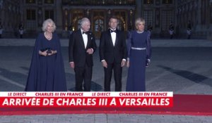 Visite de Charles III en France : le roi et la reine Camilla arrivent au château de Versailles