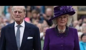 Camilla "sent que le prince Philip était son modèle" et suit sa "devise"