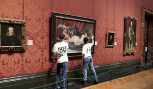 Londres : des écologistes s'en prennent violemment à un tableau de Diego Velázquez (vidéo)