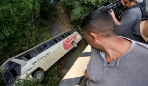 Au Honduras, un autocar tombe dans un ravin après sortie de route, au moins 13 morts