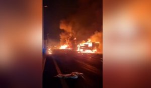 Accident mortel sur l'A1 : trois poids lourds s'embrasent, la circulation coupée