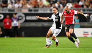 Ligue 2 : Reims lâche ses premiers points dans les dernières minutes à Amiens