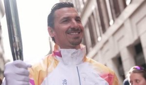 JO d'hiver - Zlatan porte la flamme olympique dans Milan : “Les JO peuvent commencer !”